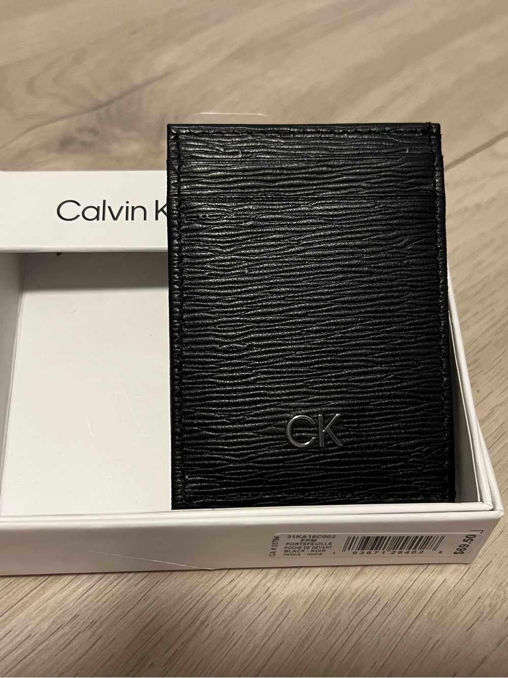 Calvin Klein Black Textured Duo-fold Leather Card Case with CK Emblem